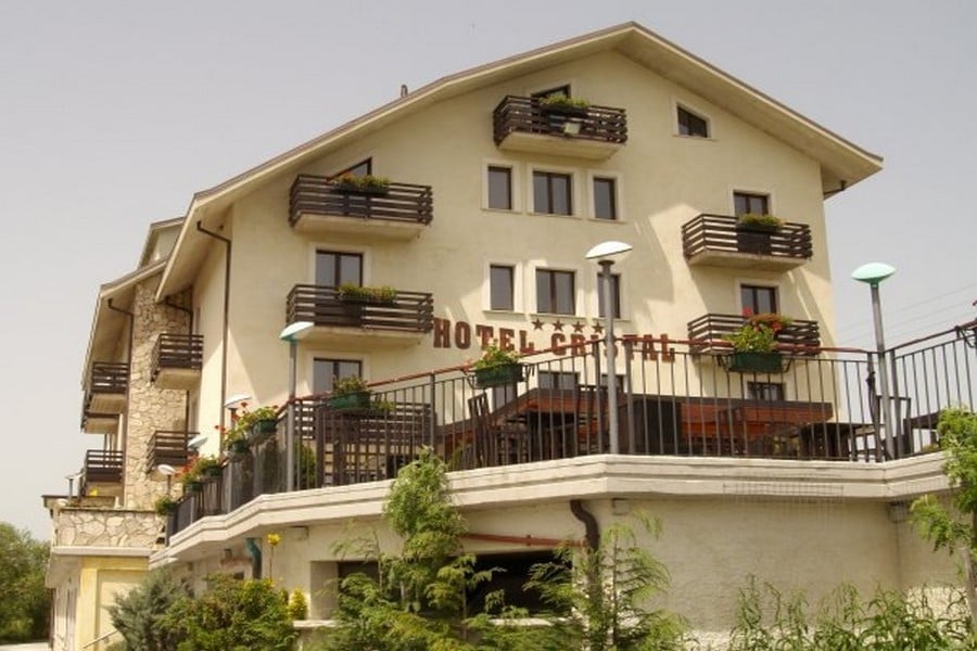 Informazioni e contatti Strutture --Hotel-Cristal-estate-insieme