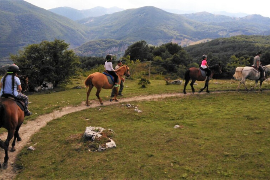 Soggiorno Estivo Abruzzo | A cavallo nella terra dell'orso-7-4